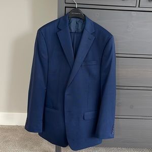 Men’s Warehouse Michael Strahan Collection Suit
